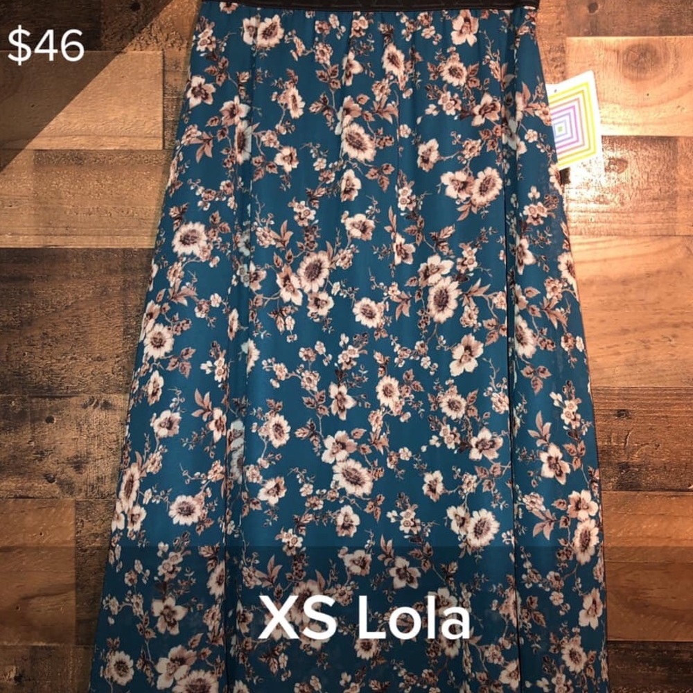 LuLaRoe Lola